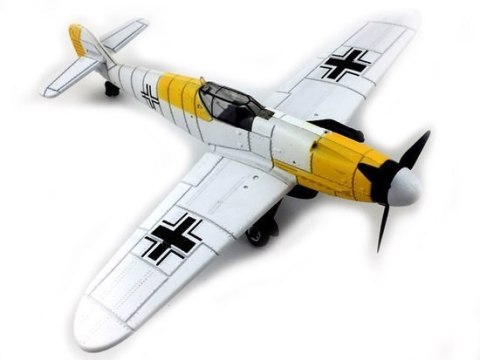 Plastikowy samolot BF-109 do składania 1:48 | ZA2589