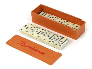 Gra domino w plastikowym pudełku 15x5x3,5cm