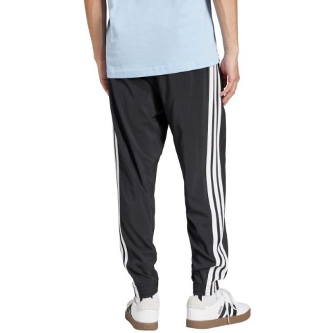 Spodnie adidas Essentials 3-Stripes Woven M IM7841 Spodnie adidas Essentials 3-Stripes Woven M IM7841