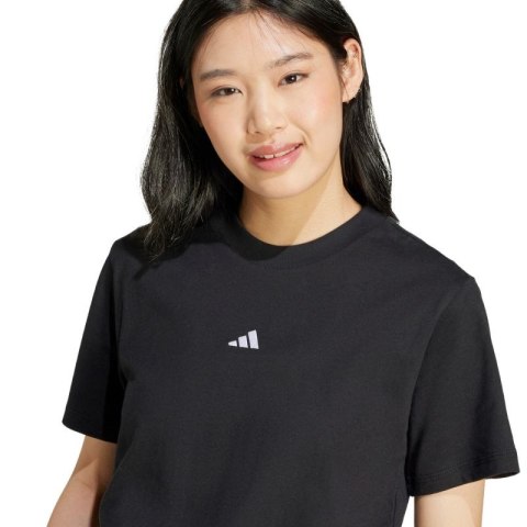 Koszulka adidas Essentials Small Logo Cotton W JC5943 Koszulka adidas Essentials Small Logo Cotton W JC5943