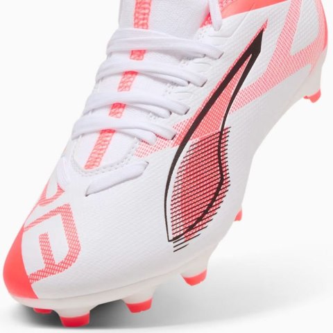 Buty piłkarskie Puma Ultra 5 Match FG/MG Jr 108167-01