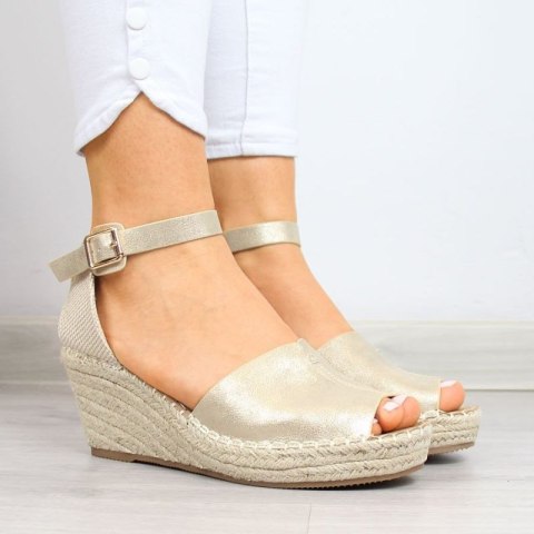 Sandały espadryle na koturnie eVento W EVE68A złote Sandały espadryle na koturnie eVento W EVE68A złote