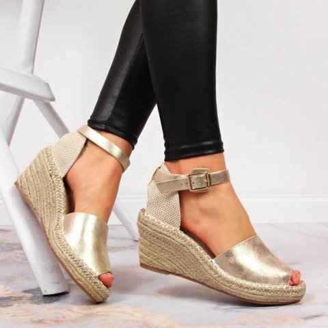 Sandały espadryle na koturnie eVento W EVE68A złote Sandały espadryle na koturnie eVento W EVE68A złote