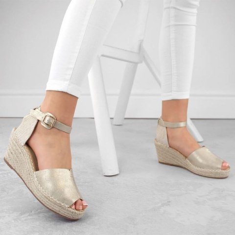 Sandały espadryle na koturnie eVento W EVE68A złote Sandały espadryle na koturnie eVento W EVE68A złote