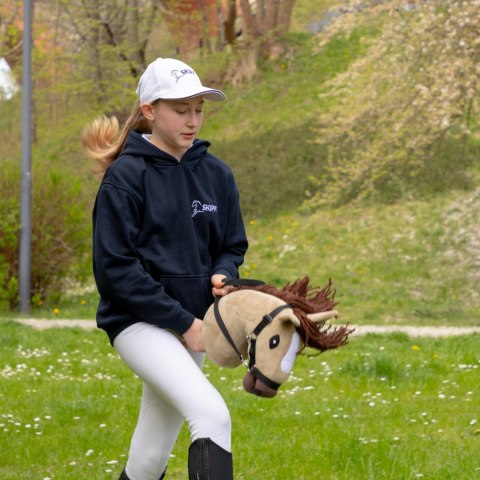 Hobby Horse Skippi - Karmel - duży koń na kiju - A3 - kantar w zestawie Hobby Horse Skippi - Karmel - duży koń na kiju - A3 - kantar w zestawie