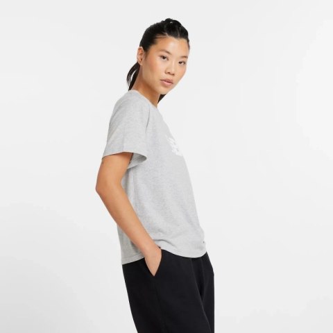 Koszulka New Balance Sport Jersey Relaxed Logo W WT43583AG Koszulka New Balance Sport Jersey Relaxed Logo W WT43583AG