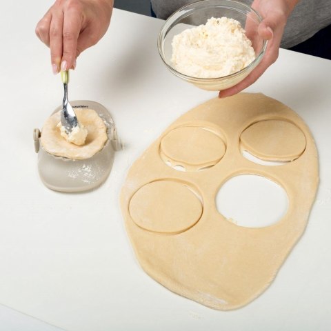 Foremka do pierogów pierogownica pierożnica na pierogi 6,5 cm