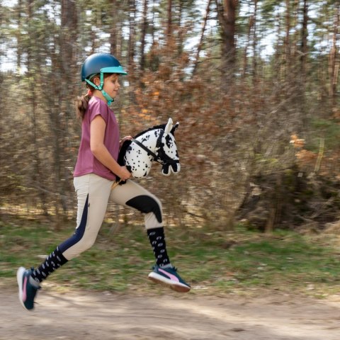 Hobby Horse Skippi - Karo - srokaty - duży koń na kiju - A3 - z kantarem