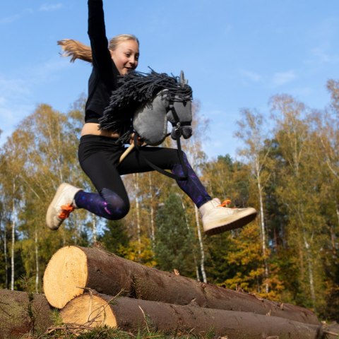 Hobby horse Skippi koń na kiju duży A3 kantar