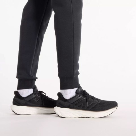 Spodnie New Balance Sport Fleece Jogger M MP43904BK