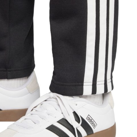 Spodnie adidas Essentials 3-Stripes Fleece M JD1854