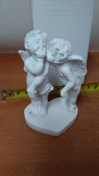 Aniołki ceramiczne para z buziakiem 8x5,5 cm ANA-17104