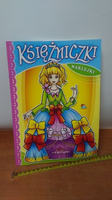 Książeczka KSIĘŻNICZKI + NAKLEJKI